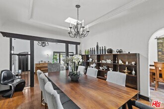 11146 Huston St in Los Angeles, CA - Building Photo - Building Photo
