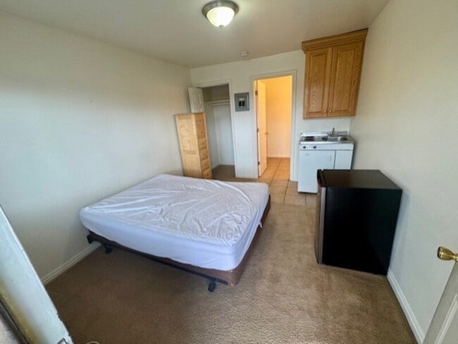 1675 S State St in Orem, UT - Building Photo - Building Photo