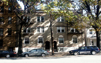 3220-3222 Bronx Blvd Apartamentos