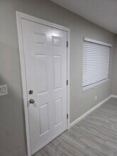 3044 SE Camino Ave in Stuart, FL - Building Photo - Building Photo