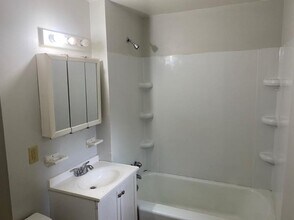 29 Lawn St in Pittsburgh, PA - Building Photo - Building Photo