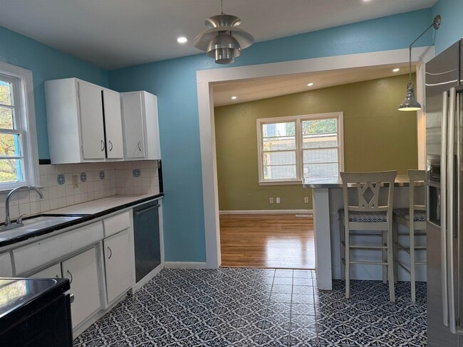 1811 Tyndall Dr in Tallahassee, FL - Building Photo - Building Photo