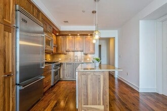 5 Renaissance Square in White Plains, NY - Building Photo - Building Photo