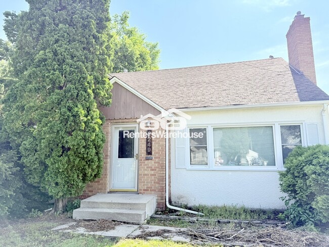 property at 3249 Blackstone Ave