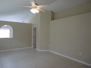 10408 Opus Dr in Riverview, FL - Building Photo - Building Photo