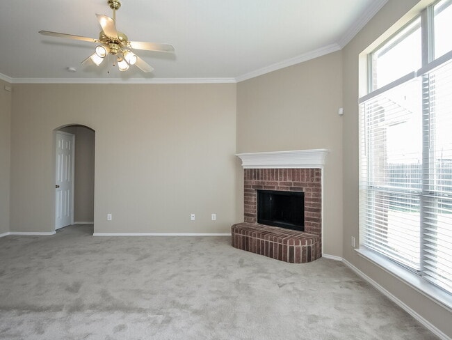 4504 Emerald Leaf Dr in Mansfield, TX - Building Photo - Building Photo