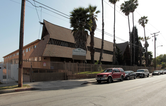 Hollywood Pointe in Inglewood, CA - Foto de edificio - Building Photo