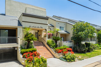 The Meridian in Pasadena, CA - Foto de edificio - Building Photo