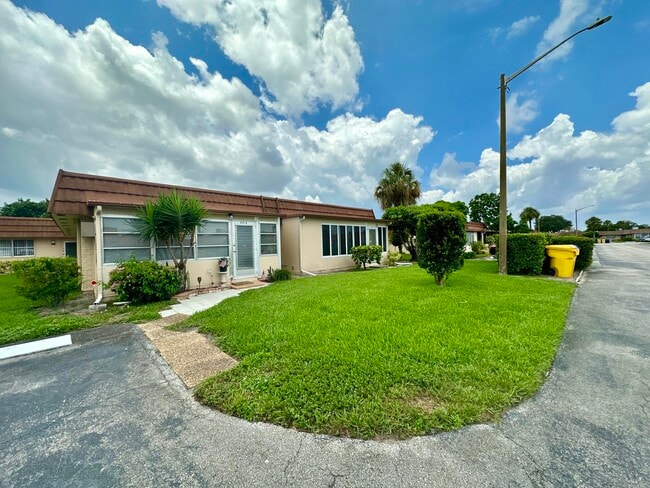 301 Seville Dr