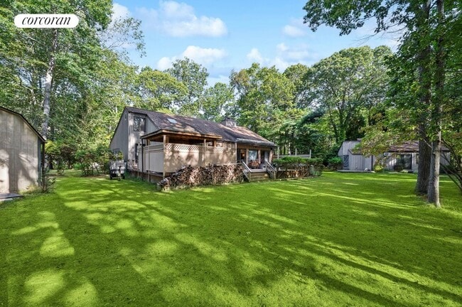property at 4 Ivy Pl