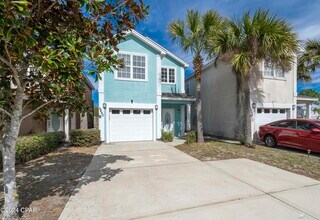 6440 Summer Oak Dr in Panama City Beach, FL - Building Photo - Building Photo