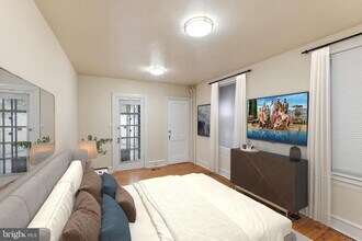 2433 Fairmount Ave in Philadelphia, PA - Building Photo - Building Photo