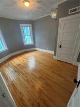 148 Wentworth Ave in Cranston, RI - Building Photo - Building Photo
