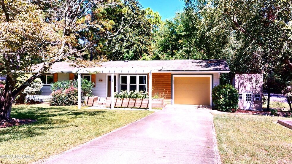 505 W Rhode Island Ave in Southern Pines, NC - Building Photo