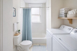 70 Nottinghill Rd in Boston, MA - Building Photo - Building Photo