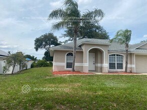 510 Geraldine Dr in Deltona, FL - Foto de edificio - Building Photo