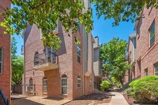 5713 Lewis St in Dallas, TX - Building Photo