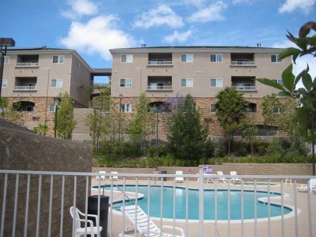 7677 Mission Gorge Rd, Unit 132 in San Diego, CA - Foto de edificio - Building Photo