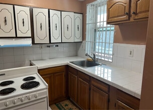 2613 Bergenline Ave in Union City, NJ - Foto de edificio - Building Photo