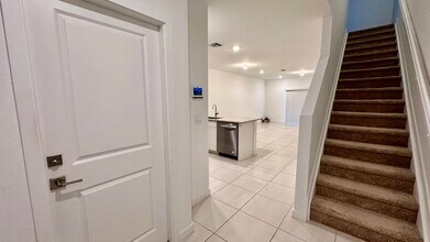 166 SE 5th Ct in Deerfield Beach, FL - Building Photo - Building Photo
