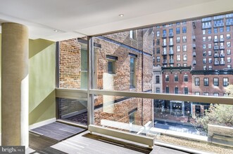 675 E St NW, Unit 340 in Washington, DC - Building Photo - Building Photo