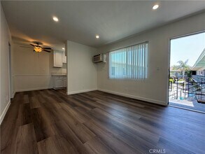 7745 Laurel Canyon Blvd in Los Angeles, CA - Building Photo - Building Photo