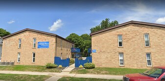 Melrose Place in Lebanon, IN - Building Photo