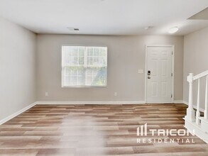131 Drewsbury Dr in Greensboro, NC - Building Photo - Building Photo