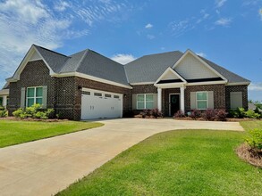 Hidden Lakes Subdivision - Opelika in Opelika, AL - Building Photo - Building Photo