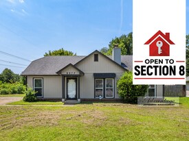6577 Chauncey in Memphis, TN - Building Photo