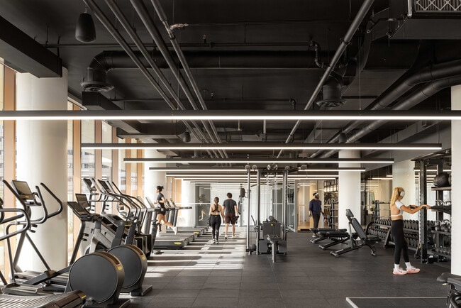 West House in Toronto, ON - Building Photo - Building Photo