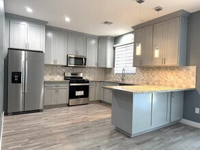 1406 E Cinnabar Ave in Phoenix, AZ - Building Photo - Building Photo