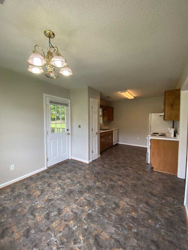 711 George St SE in Jacksonville, AL - Building Photo - Building Photo