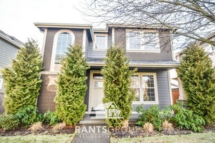 4411 24th St SE in Puyallup, WA - Building Photo