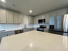 3110 Sykes Dr in Fort Collins, CO - Building Photo - Building Photo