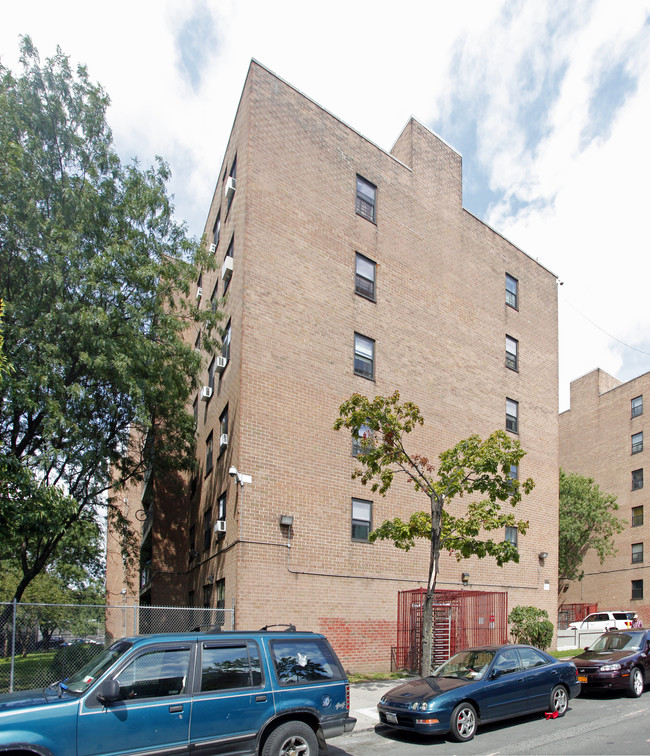 Locust Apartments in Bronx, NY - Building Photo - Building Photo