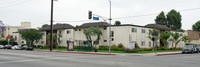 5900 Reseda Blvd in Tarzana, CA - Foto de edificio - Building Photo