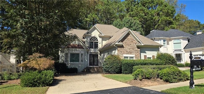 property at 606 Villa Estates Ln