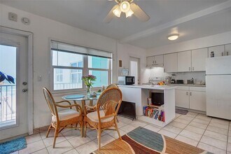2600 N Surf Rd, Unit 302 in Hollywood, FL - Building Photo - Building Photo