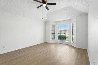 4038 St Christopher Ln in Dallas, TX - Building Photo - Building Photo