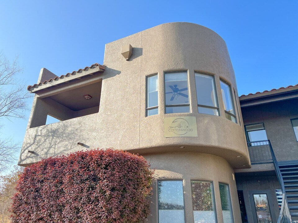 868 Cove Pkwy in Cottonwood, AZ - Building Photo