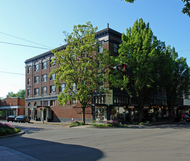 The Corvallis Arms in Corvallis, OR - Building Photo - Primary Photo