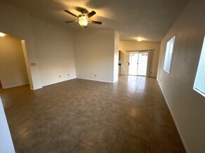 8872 E Apple Tree Dr in Tucson, AZ - Building Photo - Building Photo