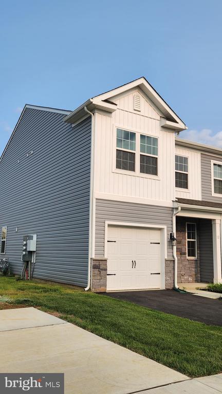 property at 12 Nelsons Wy