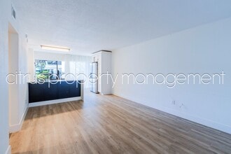 1100 Delaney Ave in Orlando, FL - Building Photo - Building Photo
