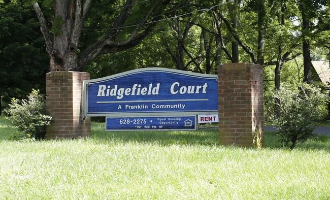 Ridgefield Court Apartments in Abingdon, VA - Foto de edificio - Building Photo