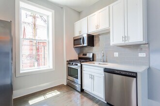 1711 S Carpenter St in Chicago, IL - Building Photo - Building Photo