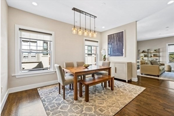 76 Sewall Ave in Brookline, MA - Foto de edificio - Building Photo