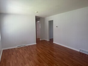 138-138 S Berkley St in Kalamazoo, MI - Building Photo - Building Photo