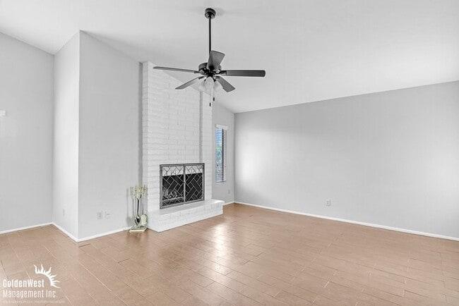 6515 W Poinsettia Dr in Glendale, AZ - Building Photo - Building Photo